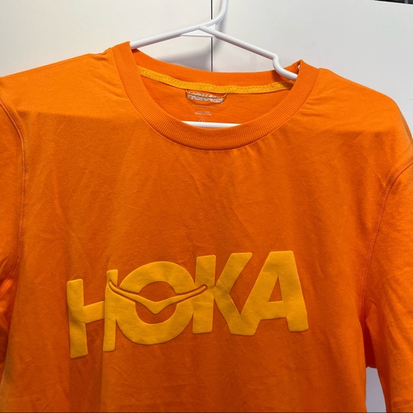 NEW HOKA One One All-Day tee - Picture 6 of 14